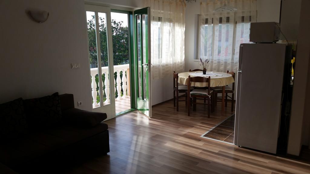 Apartments Dano ซูโกชัน ห้อง รูปภาพ
